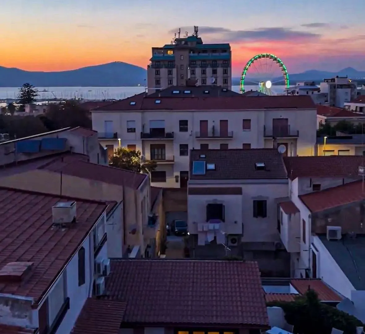 اتصالات Vista Mare Red Corallo Elegance Alghero 